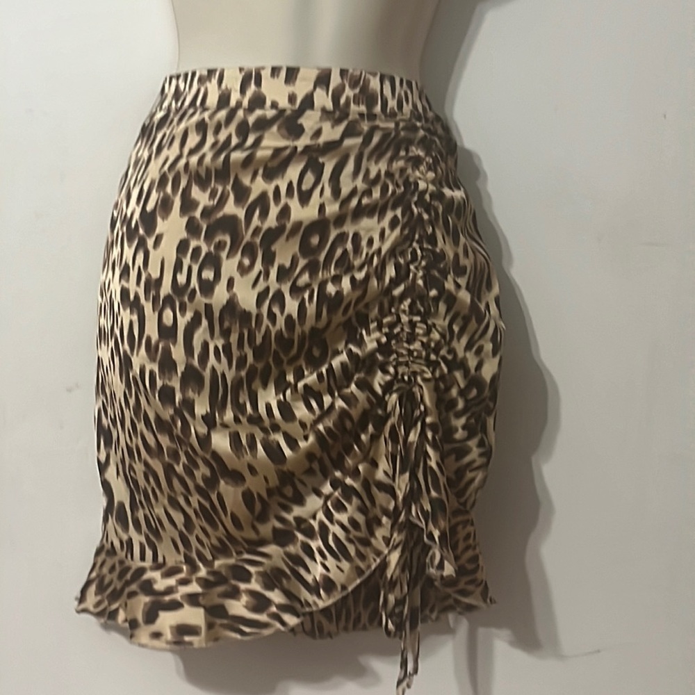 Etophe Studios Ruched Leopard Print Short Mini Skirt Size Small